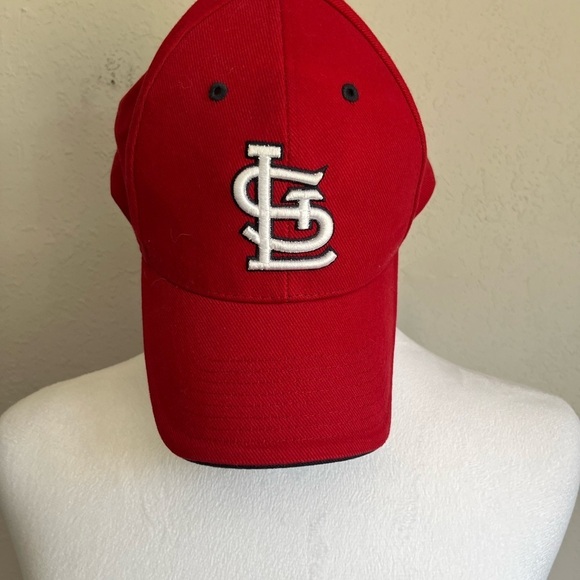 twins enterprise Other - Men’s Red St. Louis Cardinals MLB Genuine Merchandise Velcro Hat - OSFA